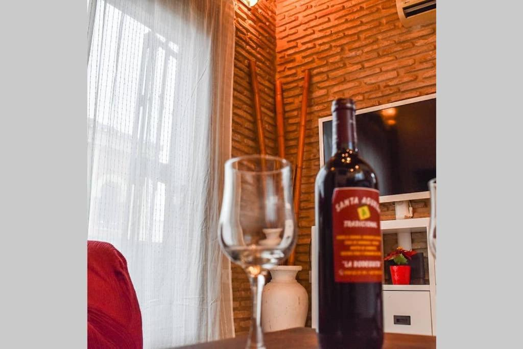 Apartamento Ático céntrico plaza Moravia ,San Julian. Sevilla Exterior foto