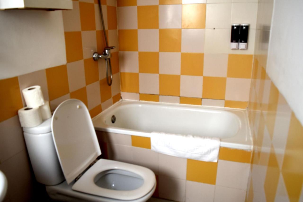Apartamento Ático céntrico plaza Moravia ,San Julian. Sevilla Exterior foto